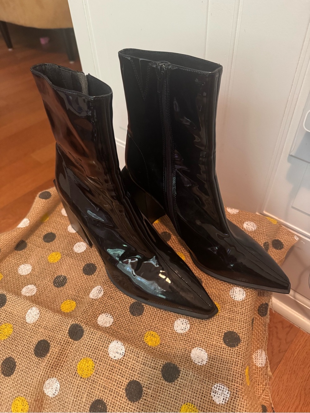 Jeffrey Campbell Black Patent Pointed Toe Ankle Boots - Women SZ 9